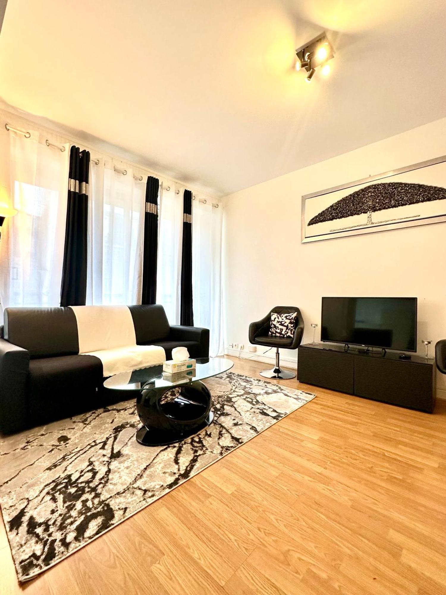 Champs Elysees 4 Appartement